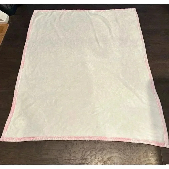 Kirby Throw Blanket Super Soft Microfiber Ultra Fuzzy Cartoon Blanket b13 - Picture 2 of 2